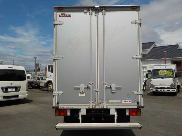 Isuzu Elf 9