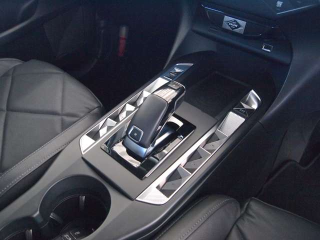 DS Automobiles DS 3 Crossback 9