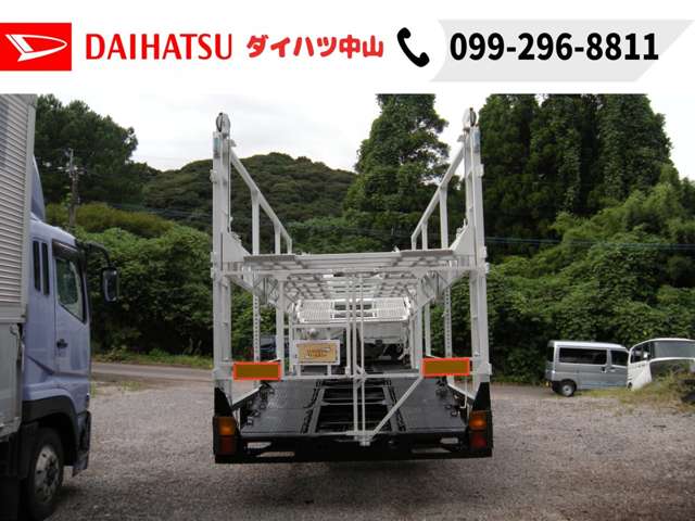 Isuzu Forward 4