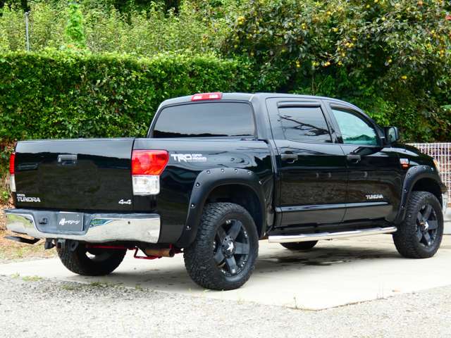 Toyota Tundra 8