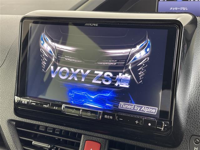 Toyota Voxy 6