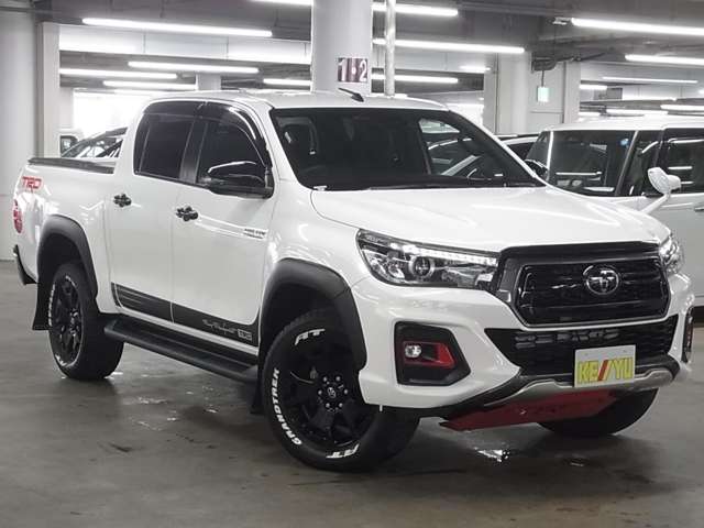Toyota Hilux 8