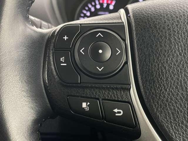 Toyota Noah 12