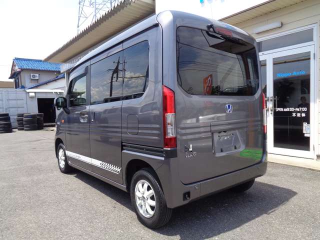 Honda N-VAN 8