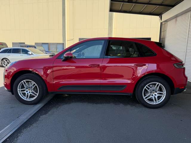 Porsche Macan 12
