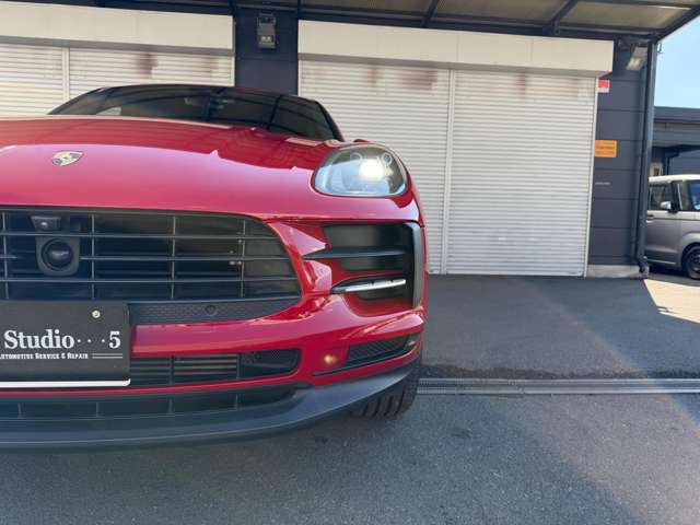 Porsche Macan 4