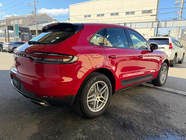 Porsche Macan 9