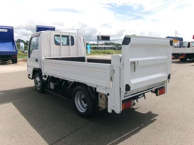 Isuzu Elf 5