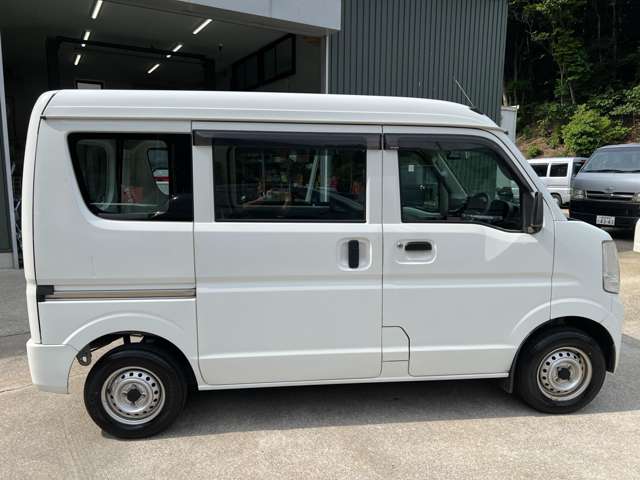 Nissan NV100 Clipper 6