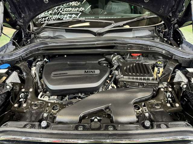 MINI Crossover 7