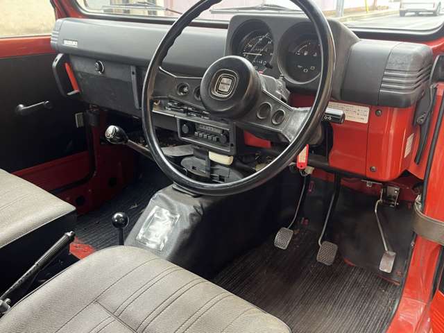 Suzuki Jimny 10