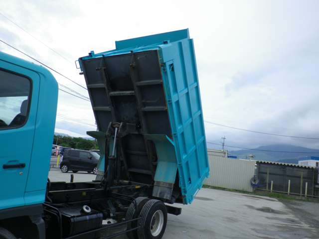 Hino Ranger 8