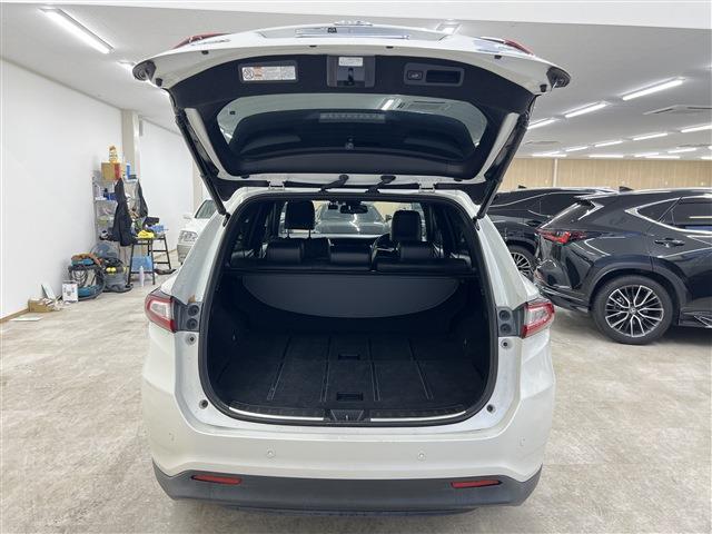 Toyota Harrier 12