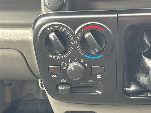 Nissan NV100 Clipper 9
