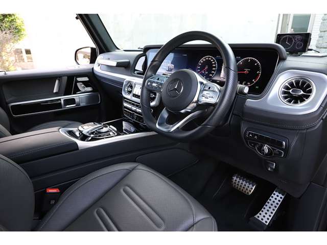 Mercedes-Benz G-Class 10