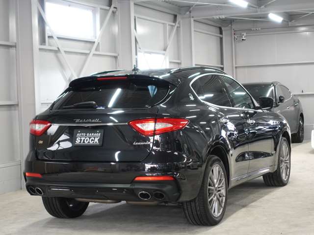 Maserati Levante 11