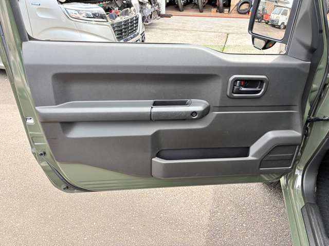 Suzuki Jimny 8