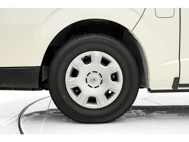 Toyota Hiace Commuter 12