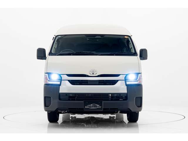 Toyota Hiace Commuter 10