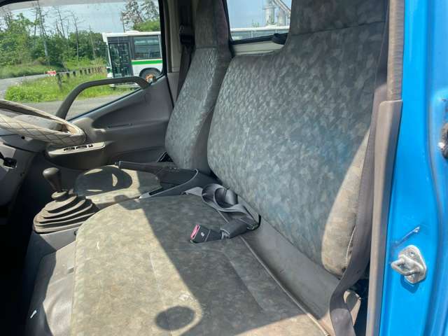 Hino Dutro 4