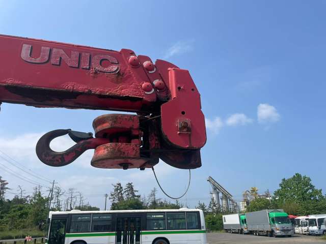 Hino Dutro 7