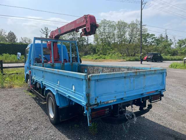 Hino Dutro 10
