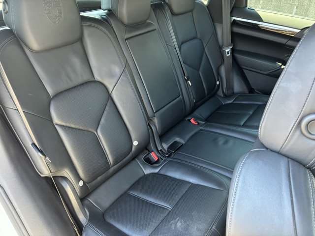 Porsche Cayenne 12