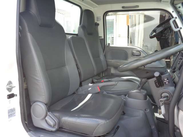 Isuzu Elf 11