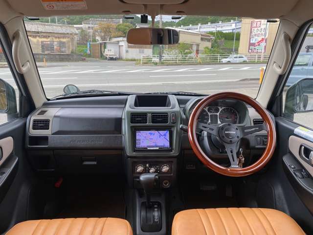 Mitsubishi Pajero Mini 11
