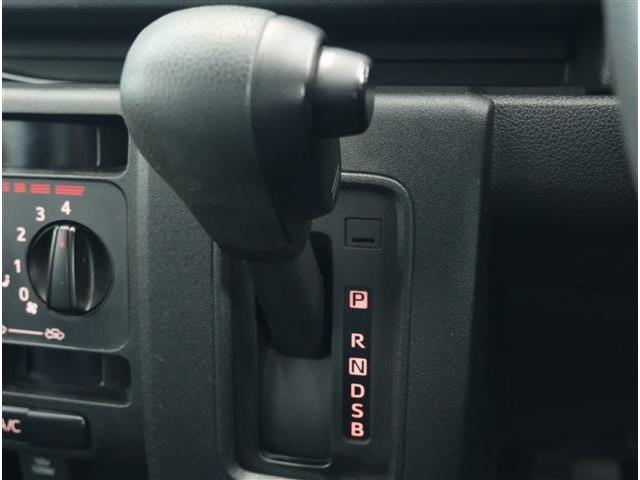 Daihatsu Hijet Deck Van 9