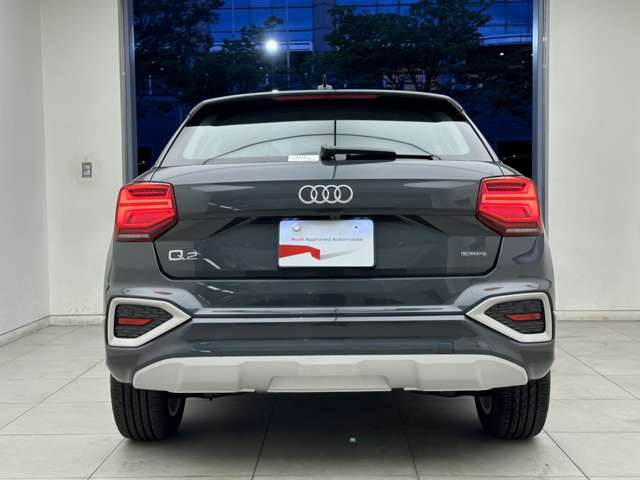 Audi Q2 8