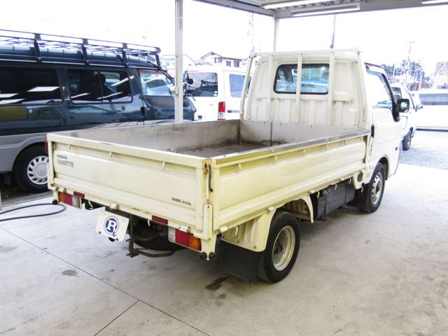 Nissan Vanette Truck 12