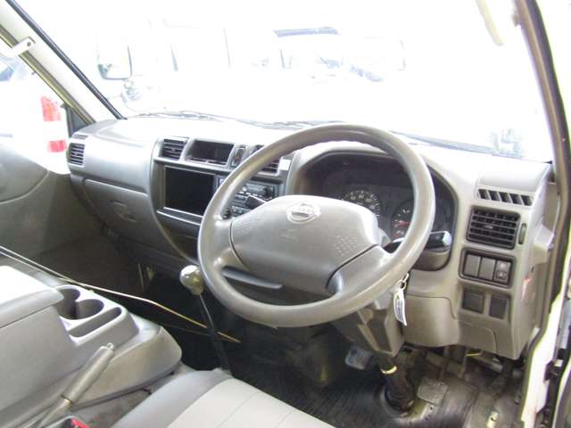Nissan Vanette Truck 5