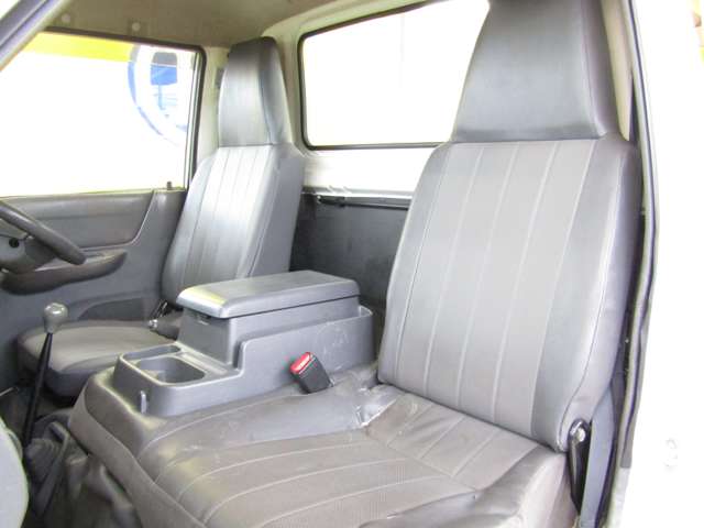 Nissan Vanette Truck 7