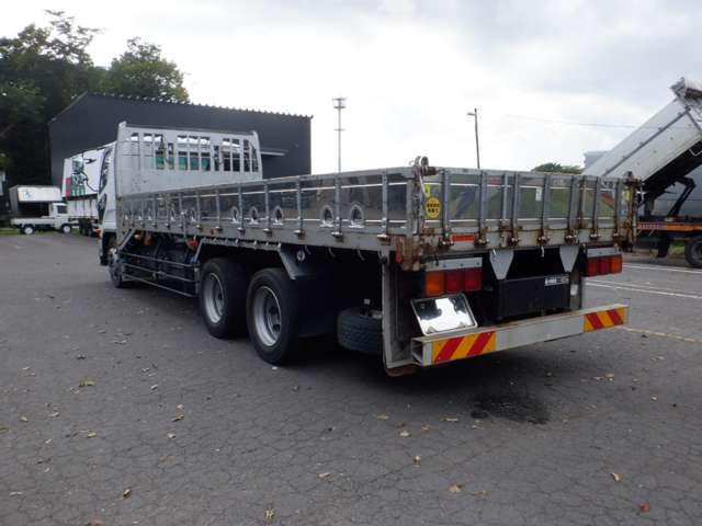 Mitsubishi Fuso Fighter 11