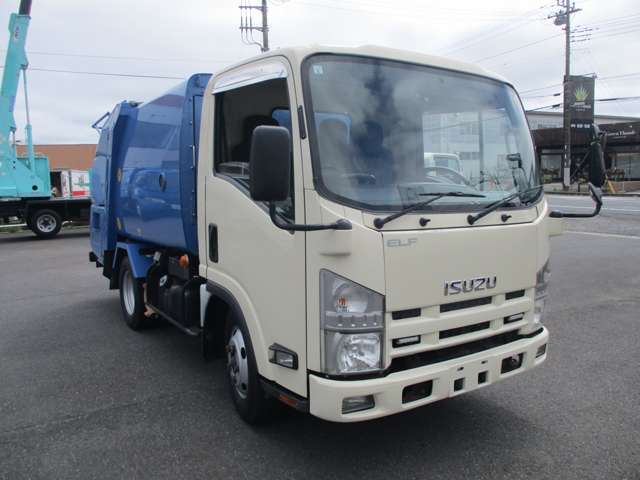 Isuzu Elf 2