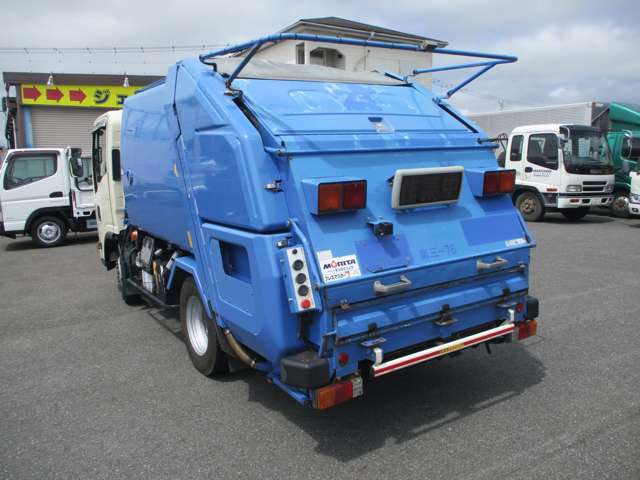 Isuzu Elf 4