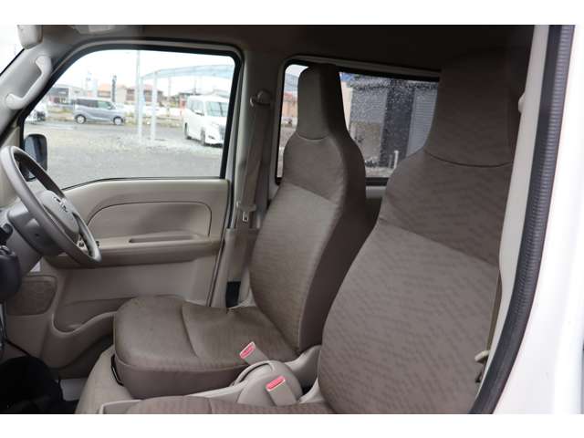 Nissan NV100 Clipper 12