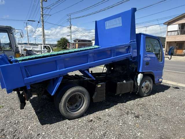 Isuzu Elf 6