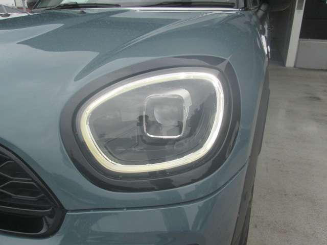 MINI Crossover 9