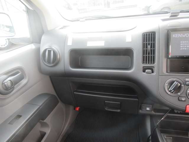Nissan NV150 AD 11