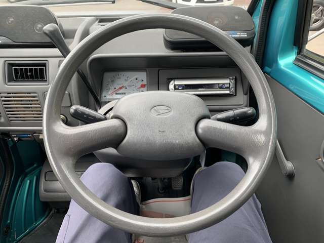 Daihatsu Midget II 10