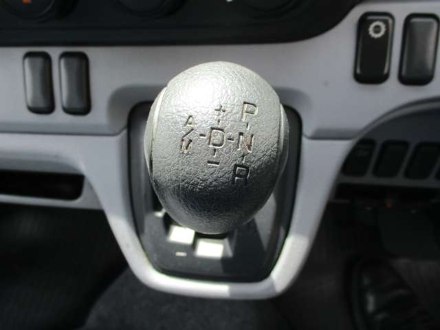 Mitsubishi Fuso Canter 8