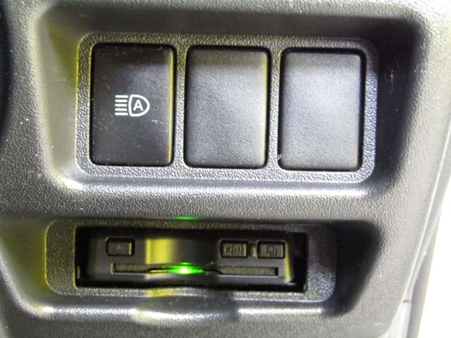Toyota Hiace Van 12