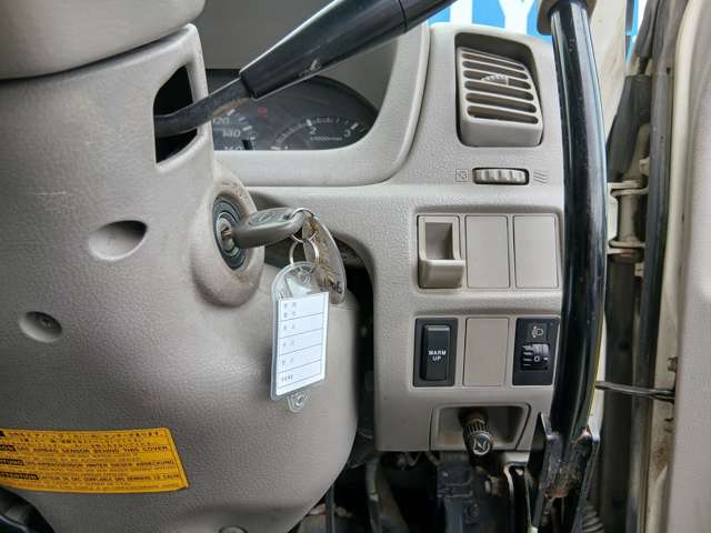Hino Dutro 11