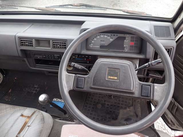 Mazda Bongo Truck 10