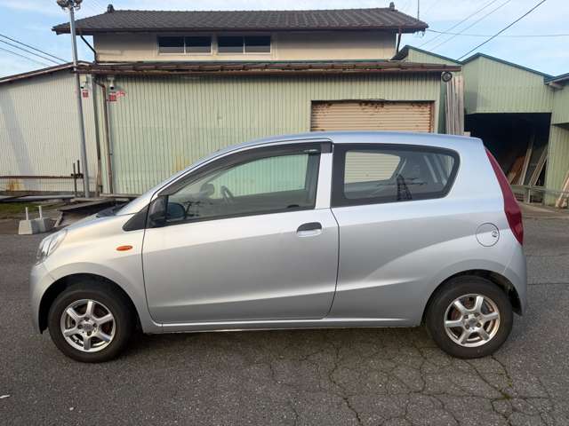 Daihatsu Mira 11