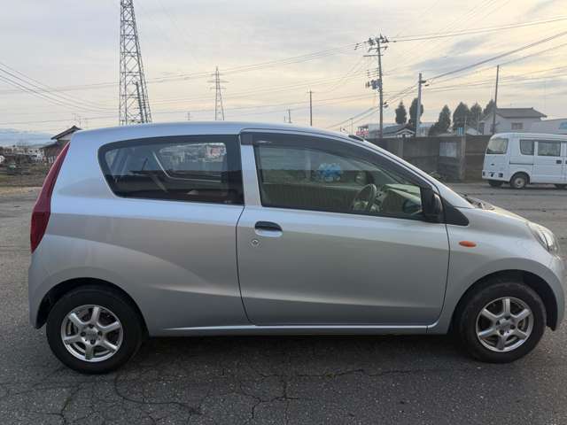 Daihatsu Mira 10