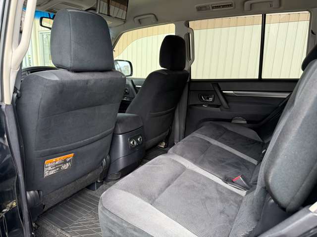 Mitsubishi Pajero 12