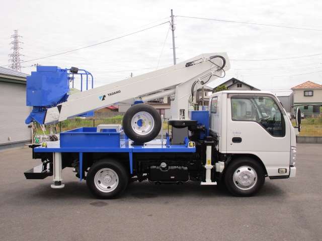 Isuzu Elf 5